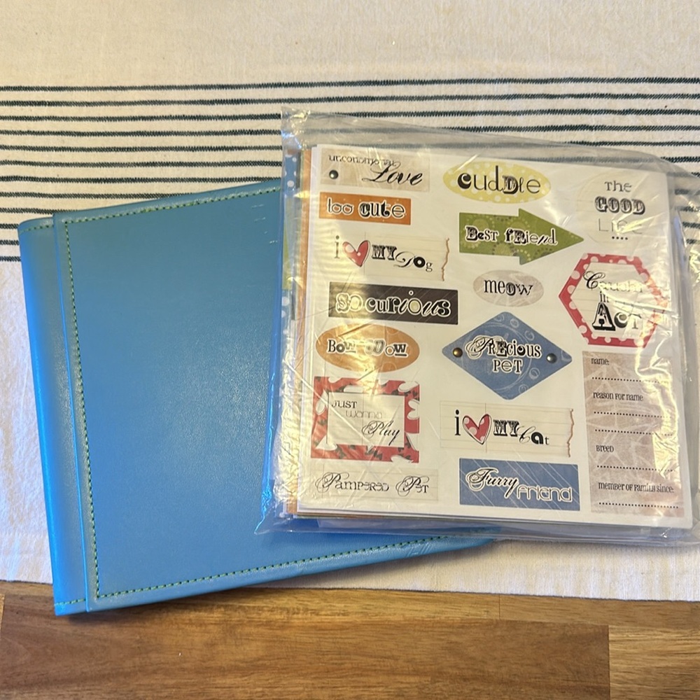 NEW Creative memories 8x8 album w/pet package. Bundle & Save!lots of CM listed